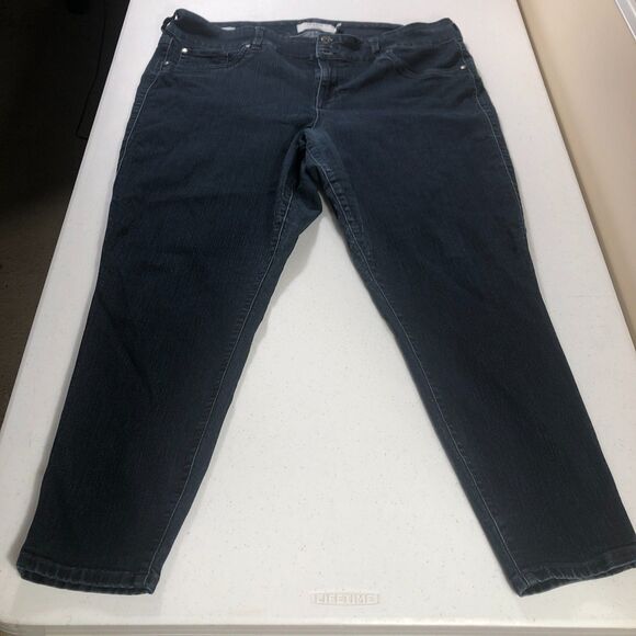 Torrid Womens Jeggings Jeans First at Fit 24T Slimming Casual Minimalist Classic - Picture 8 of 9